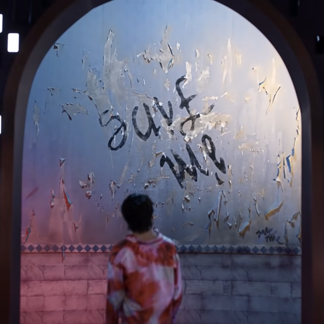 The writing behind TaeHyung in Fake Love MV